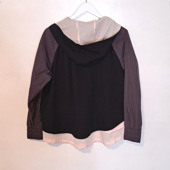 Fabletics Windbreaker Hoodie Jacket - Picture 5 of 7